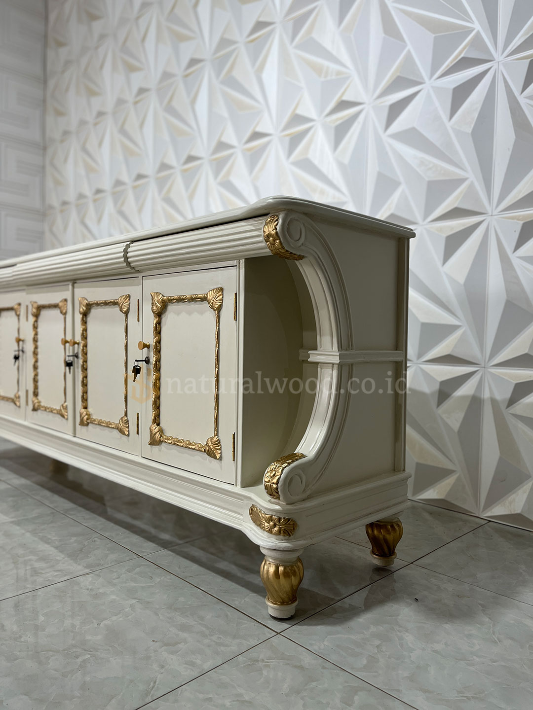 Buffet TV Kayu Jati Klasik Mewah (3)