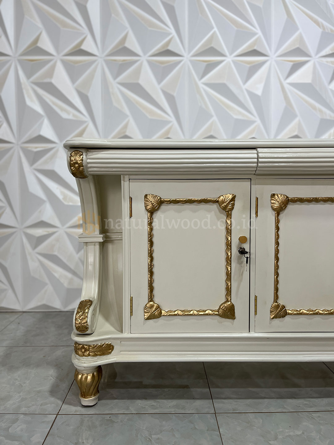 Buffet TV Kayu Jati Klasik Mewah (6)