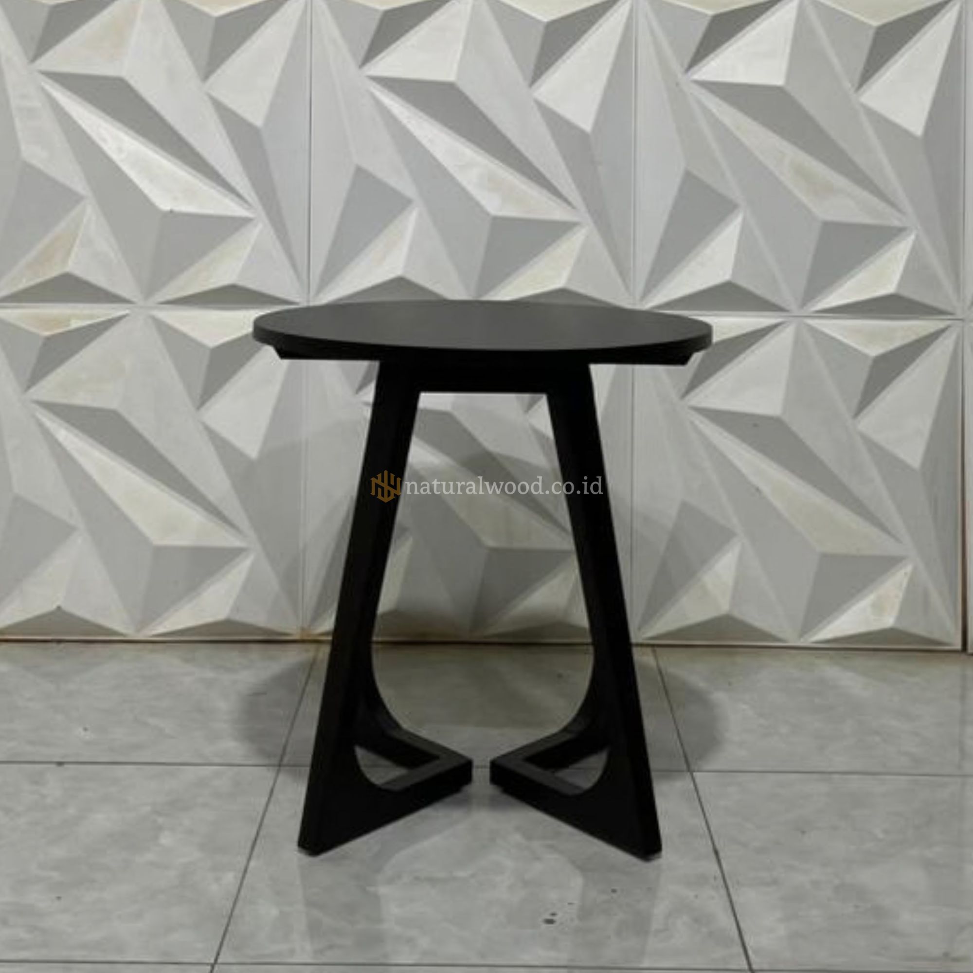 Meja Cafe Bulat Minimalis Retro Kayu Jati