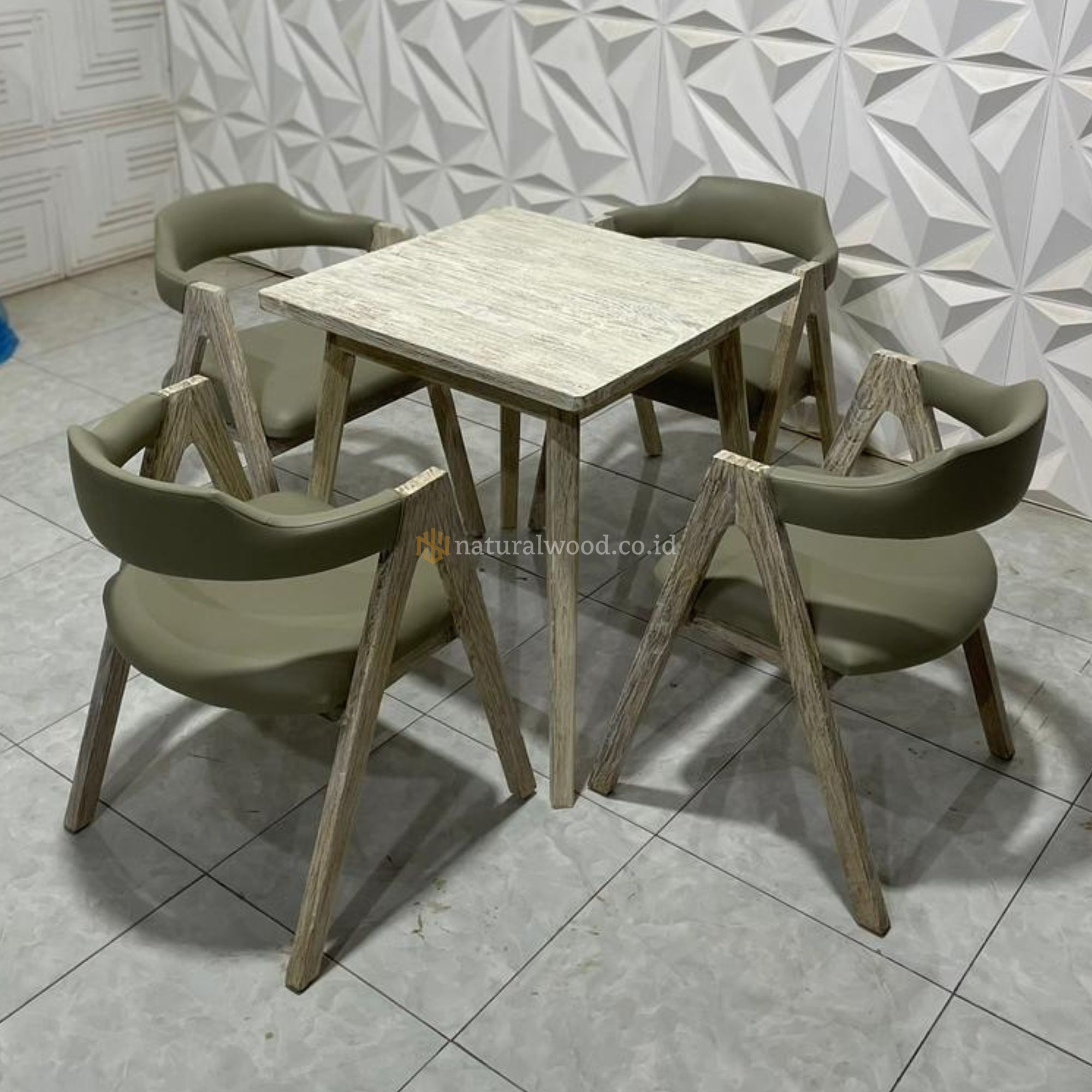 Set Kursi Meja Kayu Jati Rustic