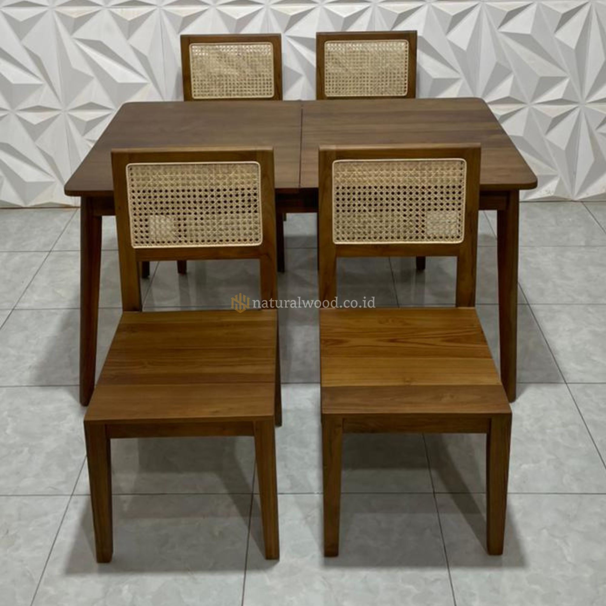 Set Kursi Meja Makan Cafe Jati